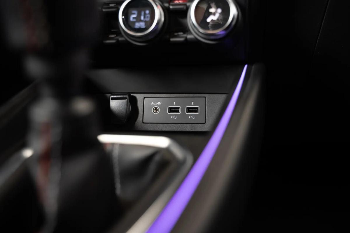 renault-clio-2023-gasolina-999cc