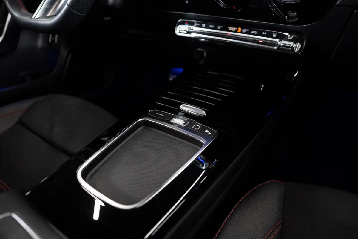 mercedes-benz-classe-a-a-250-e-2025-hibrido-a-gasolina-1332cc