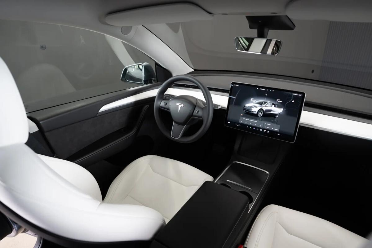 tesla-model-y-2024-eletrico-0cc
