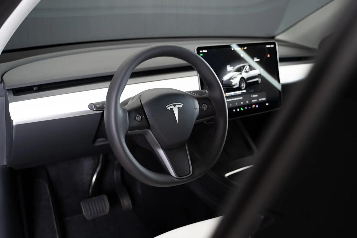tesla-model-y-2024-eletrico-0cc
