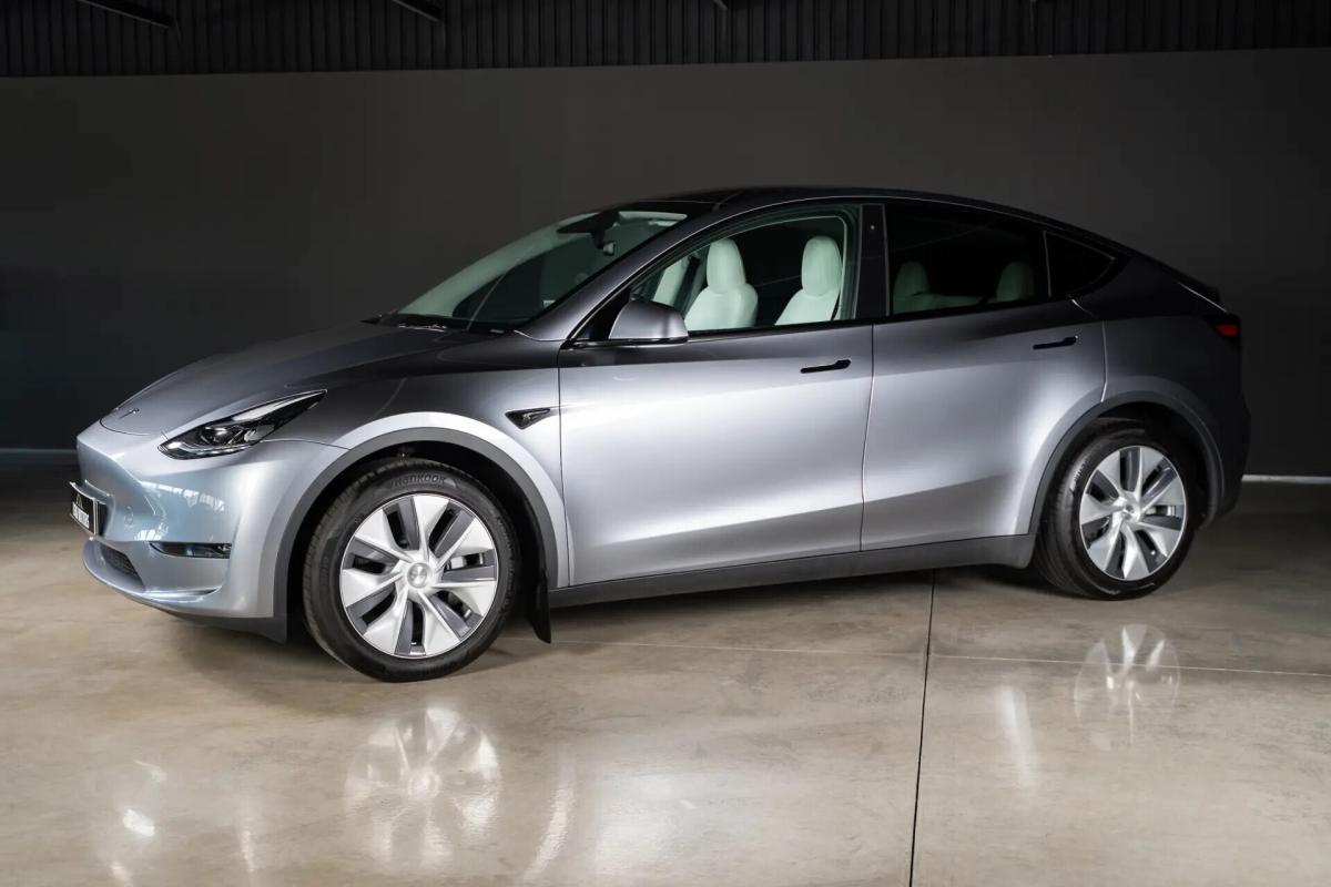 tesla-model-y-2024-eletrico-0cc