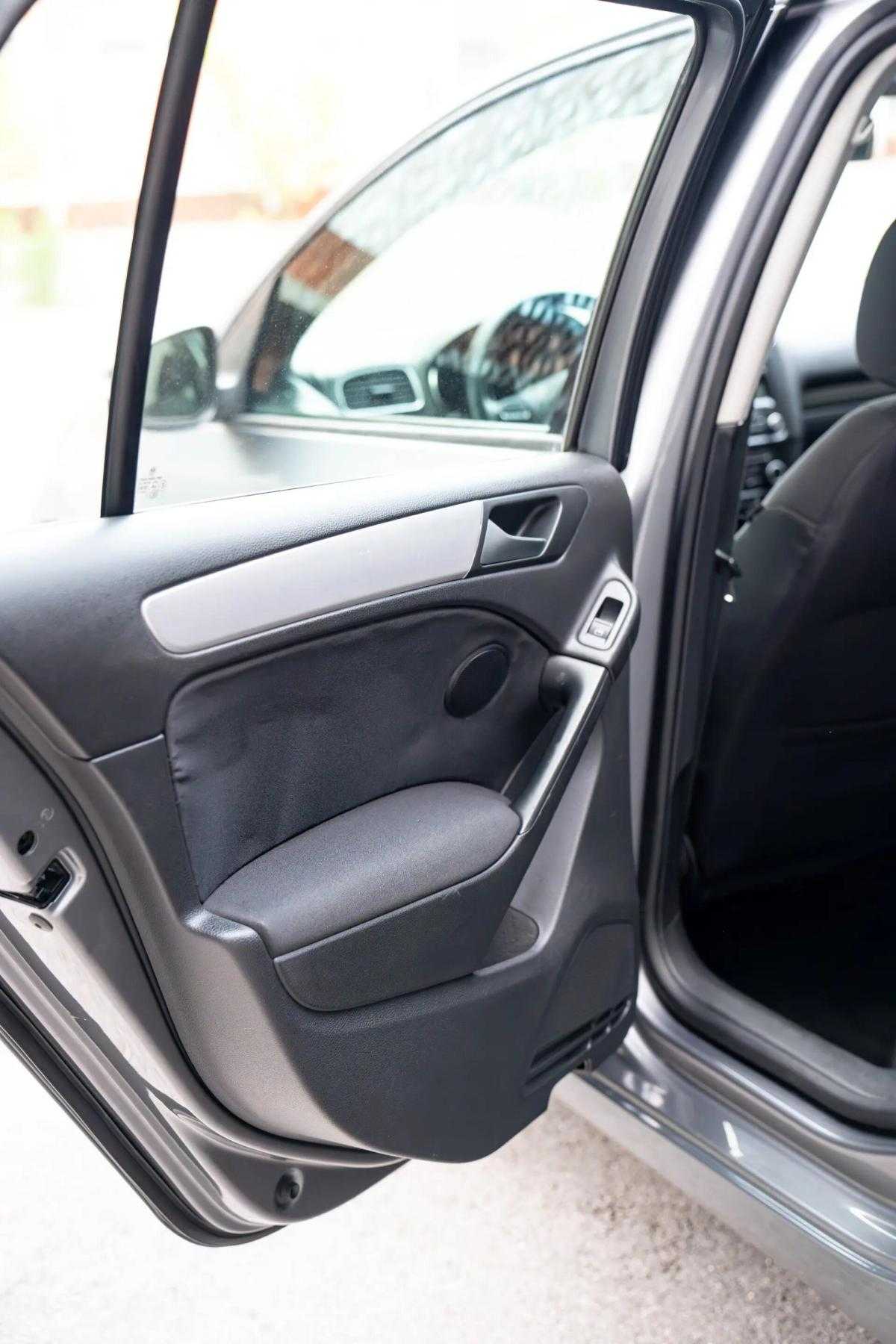 volkswagen-golf-2008-diesel-1968cc