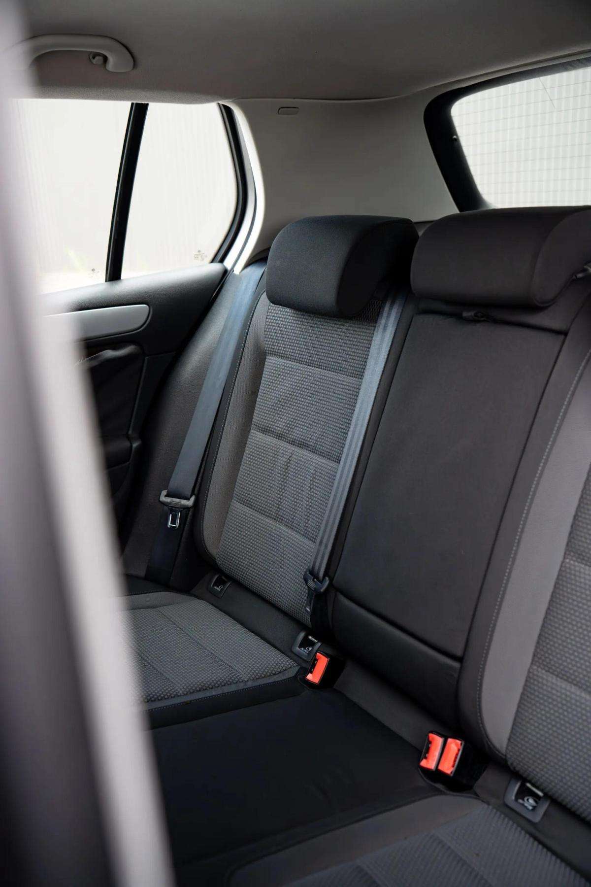 volkswagen-golf-2008-diesel-1968cc