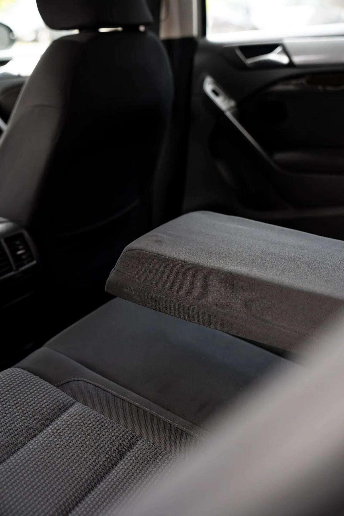 volkswagen-golf-2008-diesel-1968cc