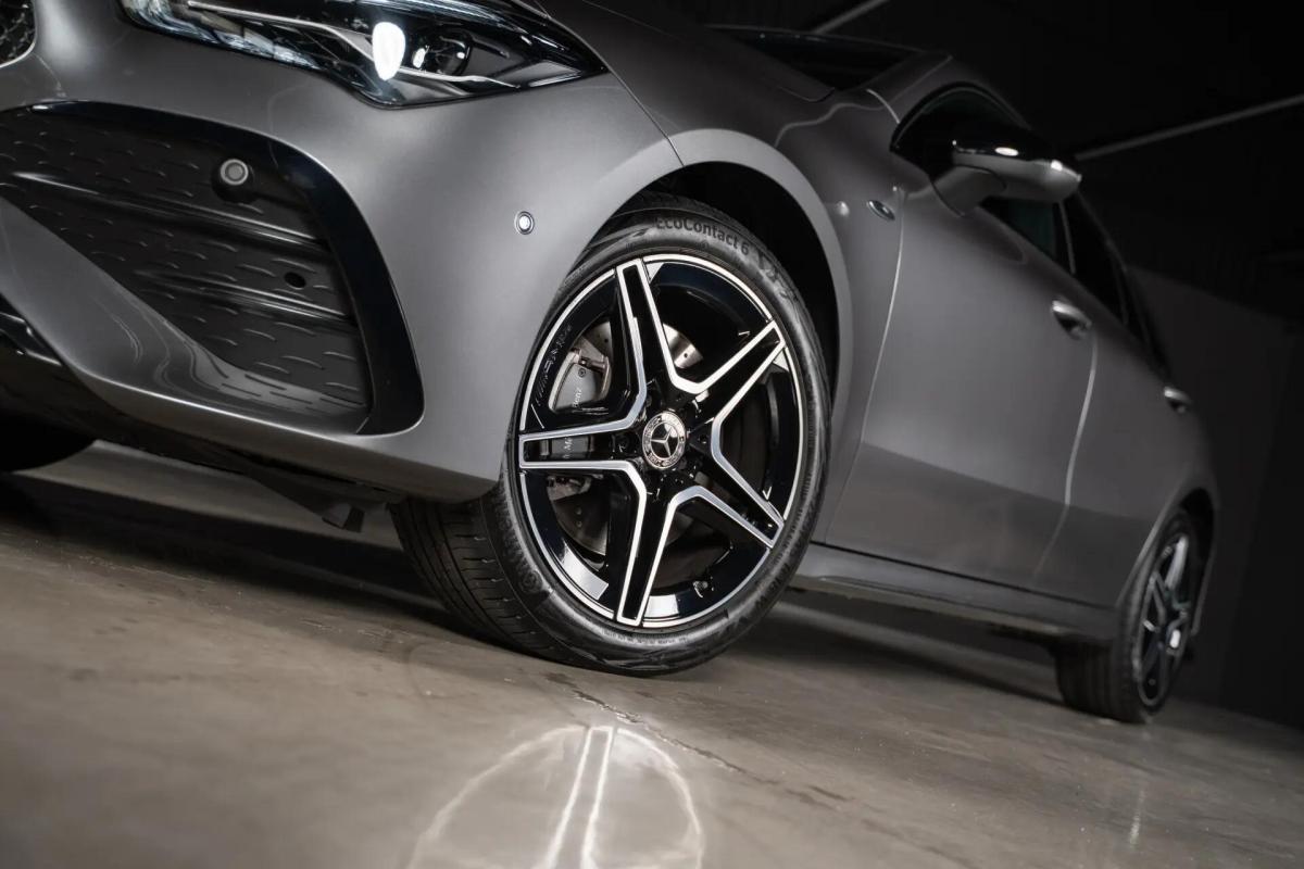 mercedes-benz-cla-250-2025-hibrido-a-gasolina-1332cc
