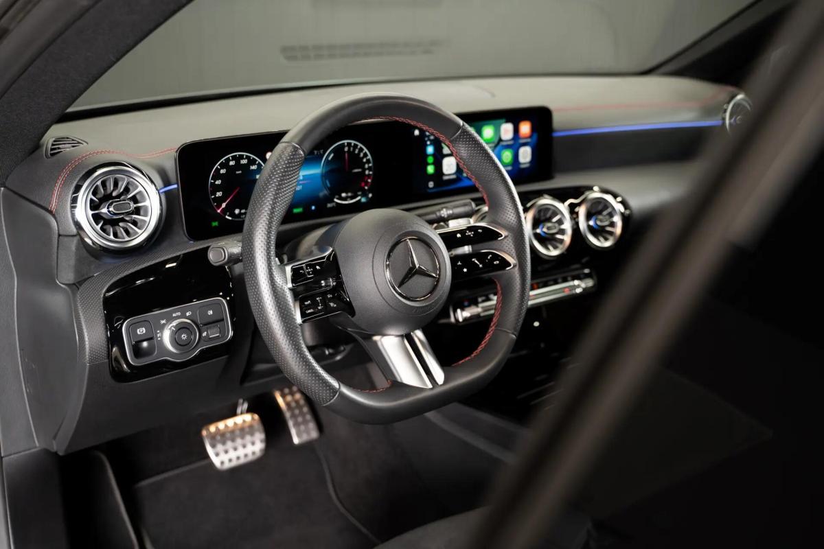 mercedes-benz-cla-250-2025-hibrido-a-gasolina-1332cc