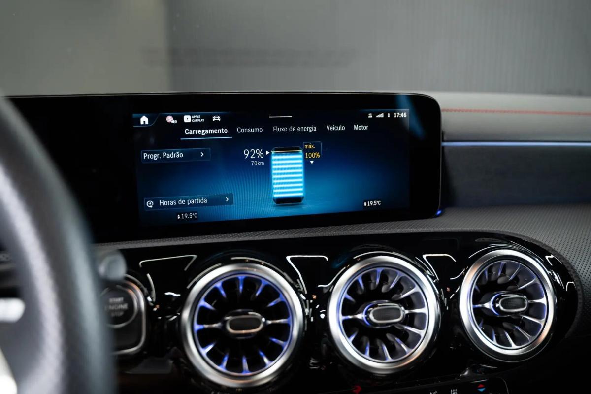mercedes-benz-cla-250-2025-hibrido-a-gasolina-1332cc
