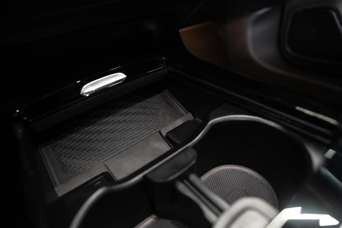 mercedes-benz-cla-250-2025-hibrido-a-gasolina-1332cc