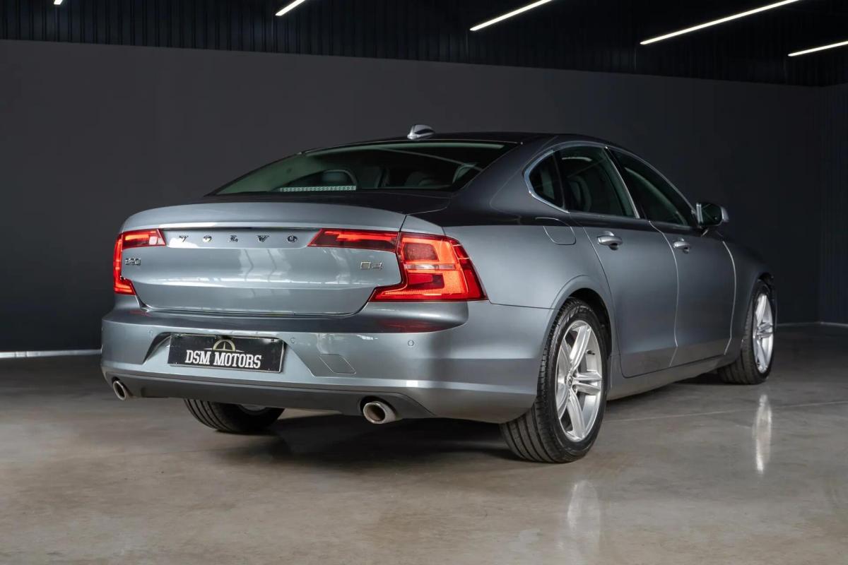 volvo-s90-2017-diesel-1999cc