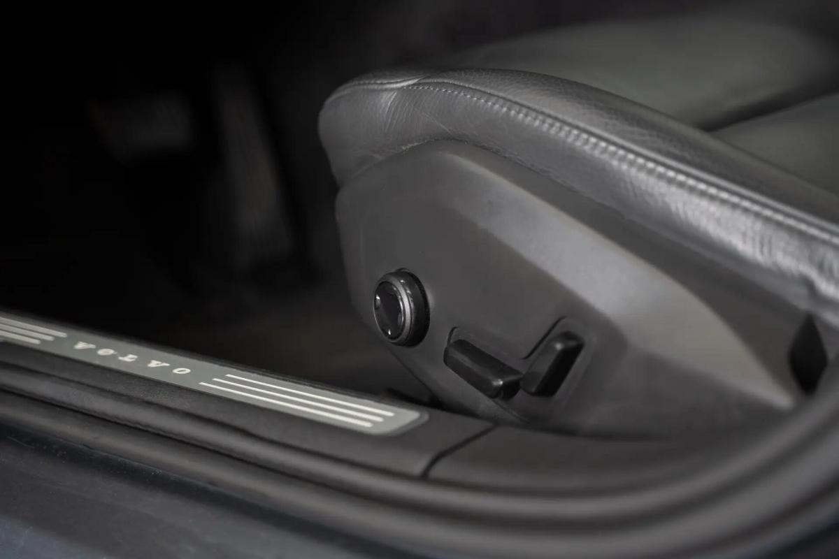 volvo-s90-2017-diesel-1999cc