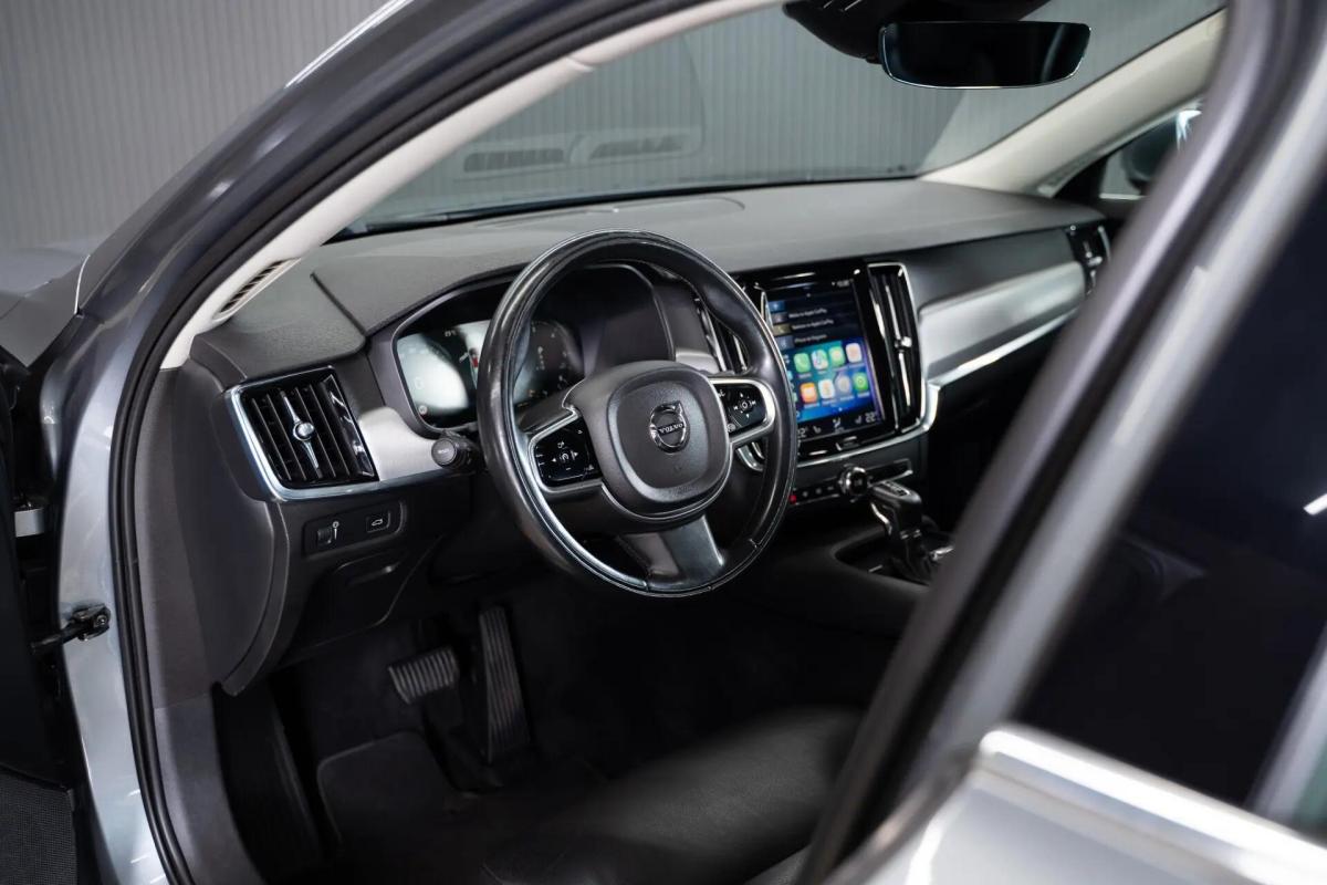 volvo-s90-2017-diesel-1999cc