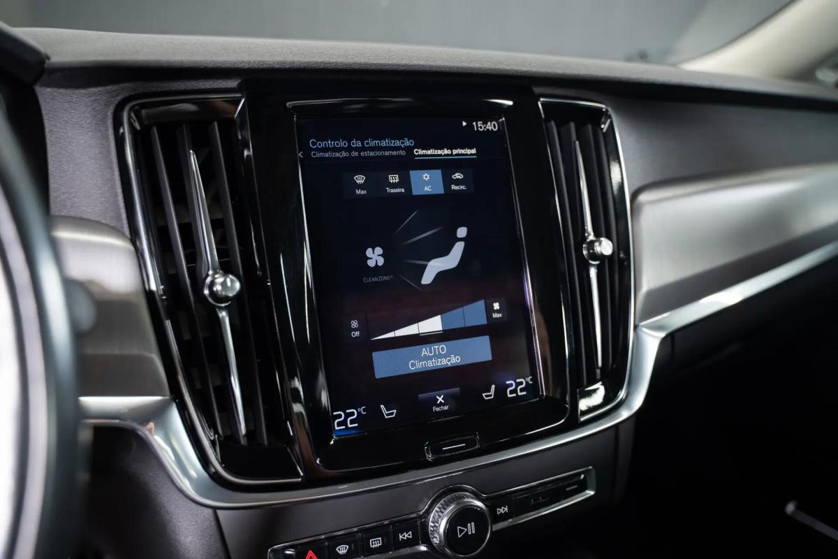 volvo-s90-2017-diesel-1999cc