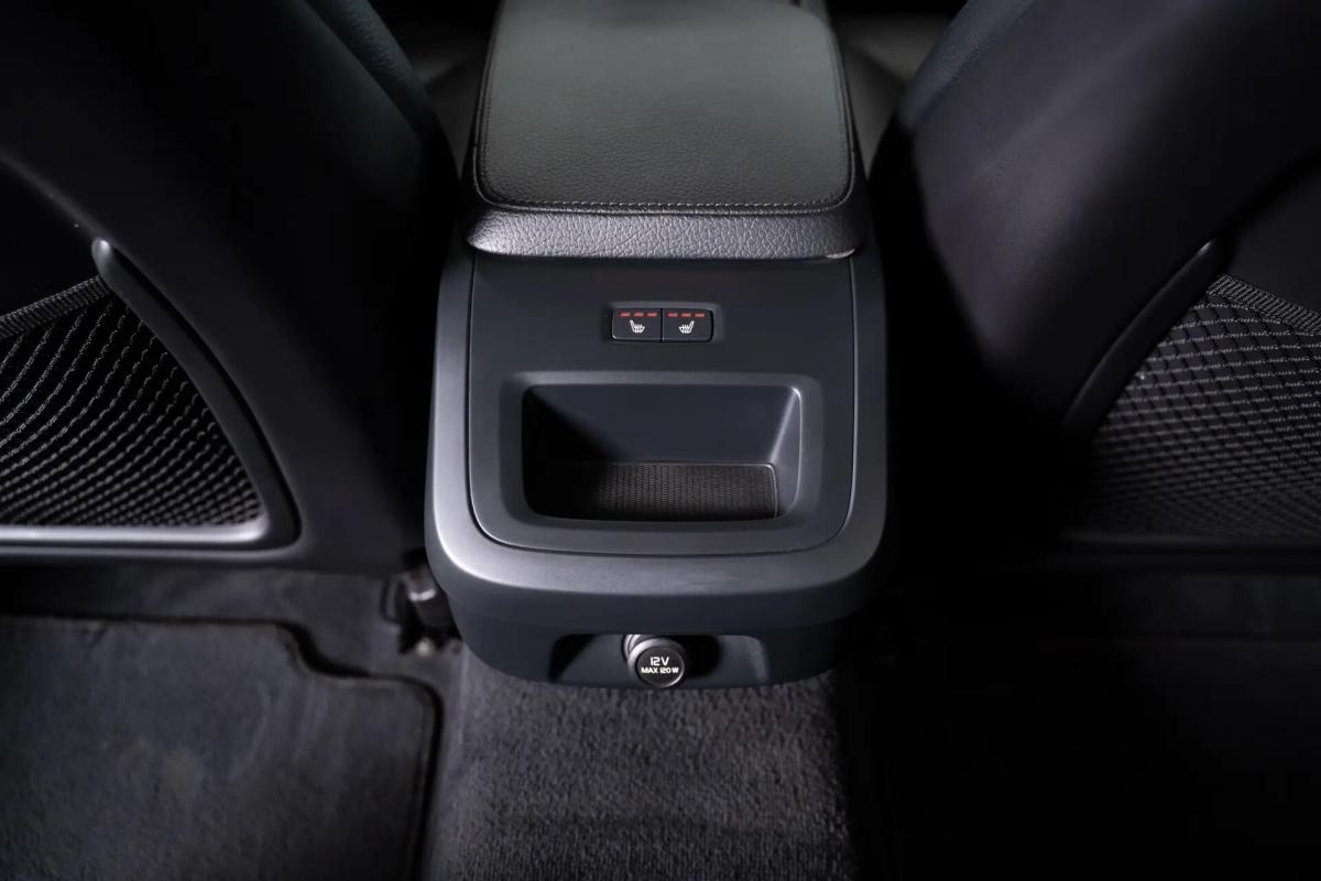 volvo-s90-2017-diesel-1999cc