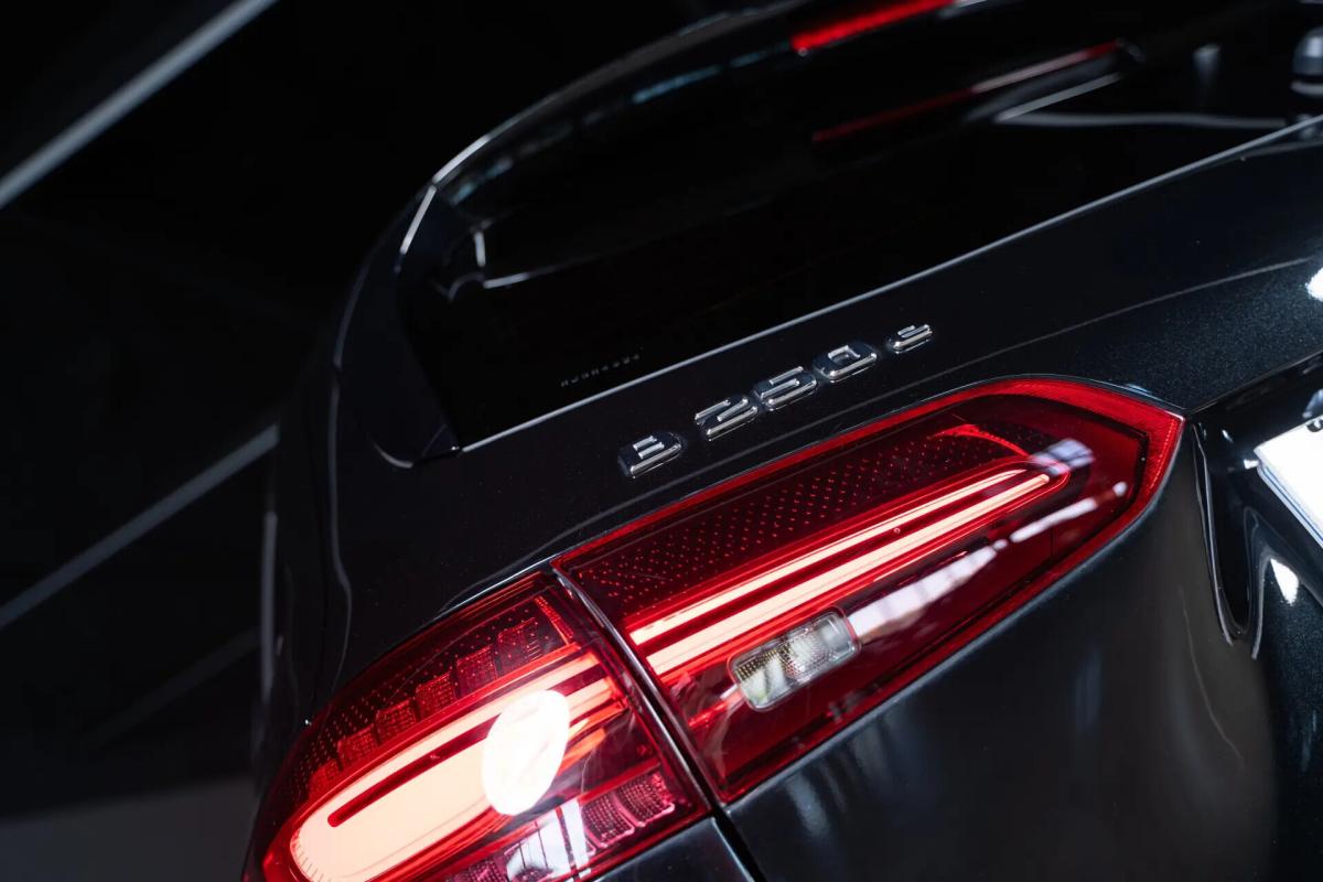 mercedes-benz-classe-b-2024-hibrido-a-gasolina-1332cc