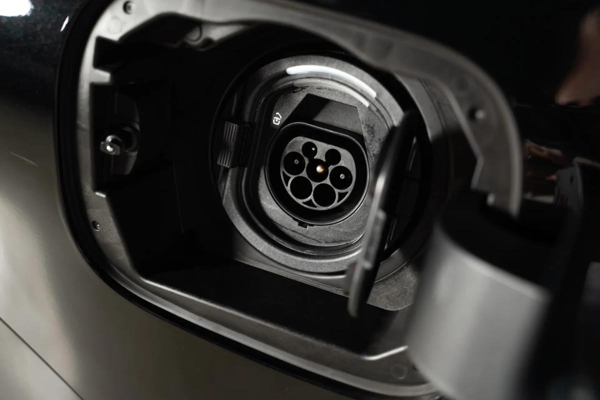 mercedes-benz-classe-b-2024-hibrido-a-gasolina-1332cc