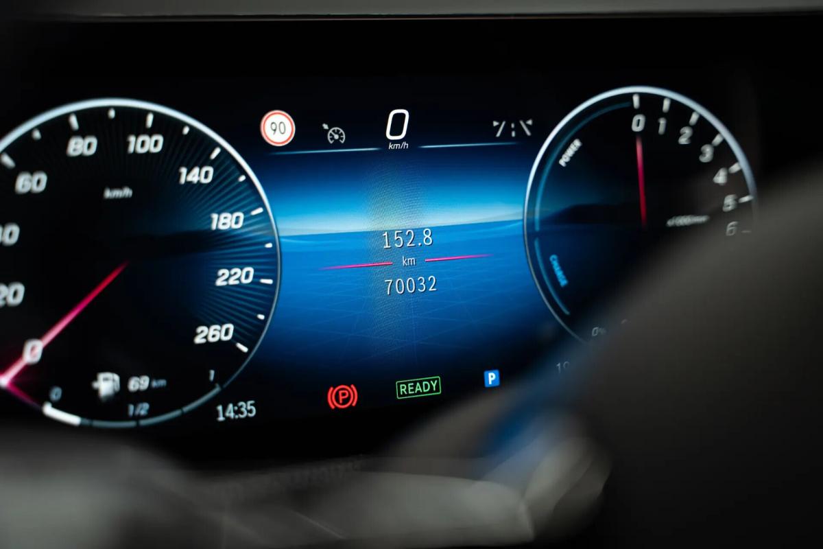 mercedes-benz-classe-b-2024-hibrido-a-gasolina-1332cc