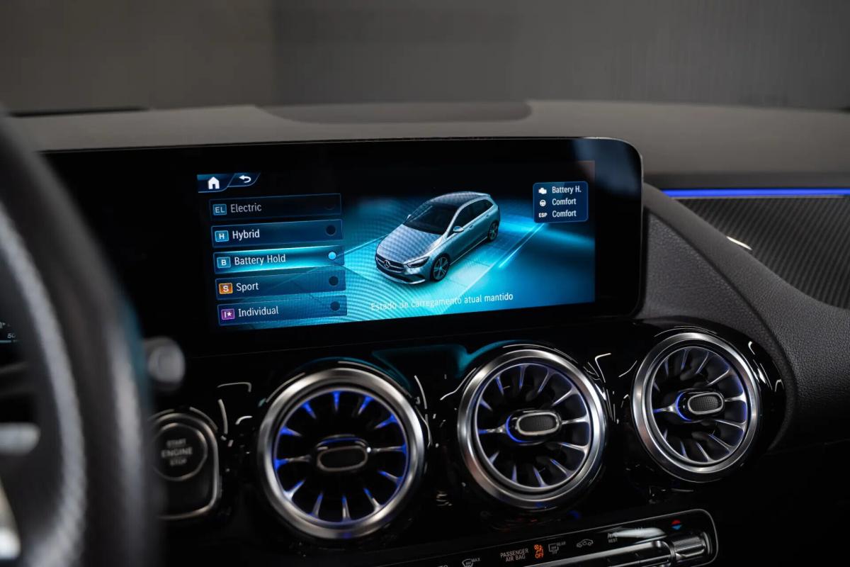 mercedes-benz-classe-b-2024-hibrido-a-gasolina-1332cc