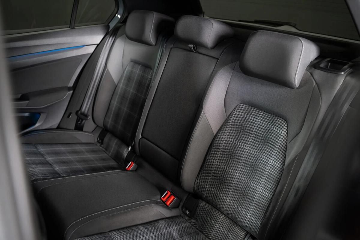 volkswagen-golf-2021-diesel-1968cc