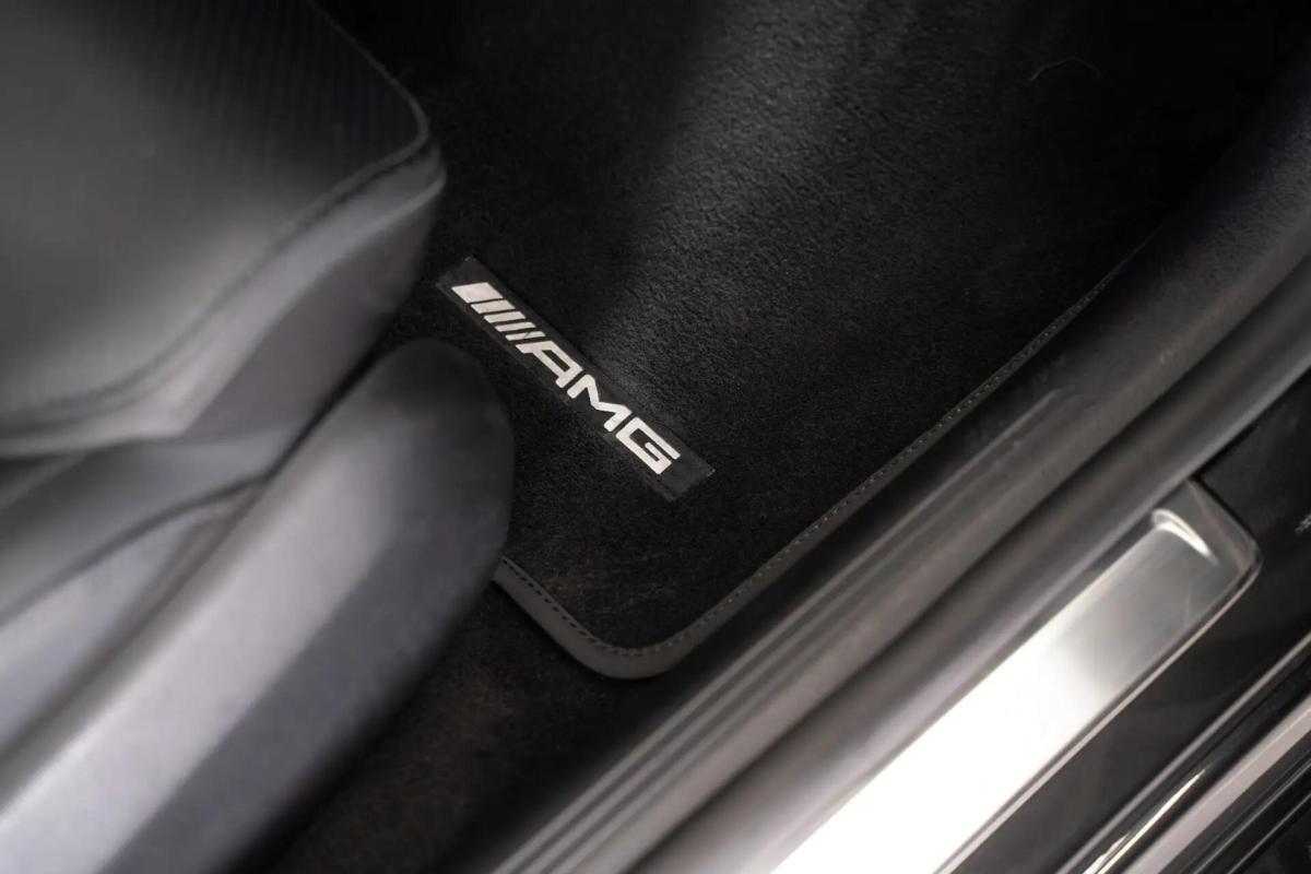 mercedes-benz-classe-c-2023-hibrido-a-gasolina-1999cc