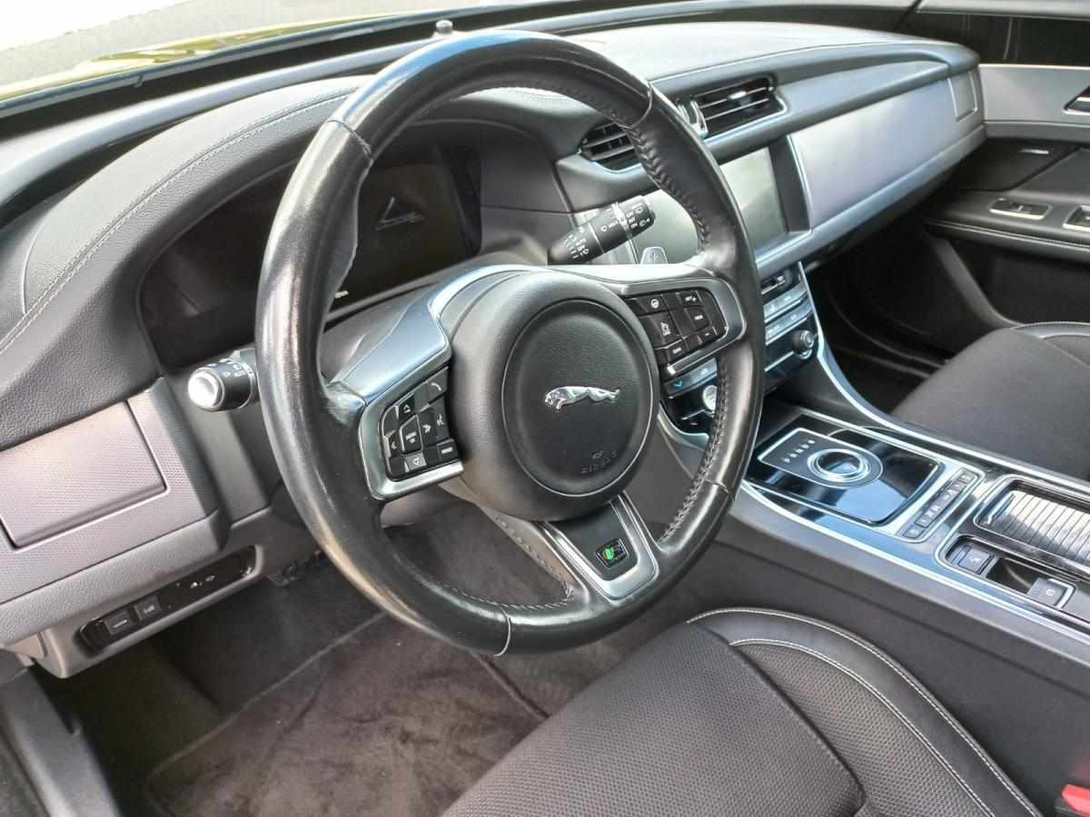 jaguar-xf-20d-2018-diesel-1999cc