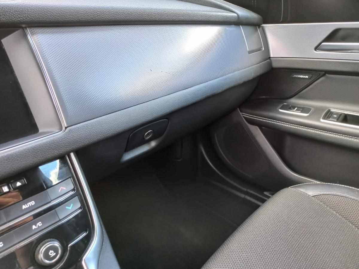 jaguar-xf-20d-2018-diesel-1999cc
