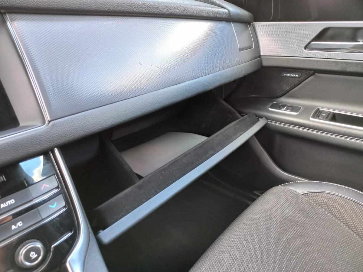 jaguar-xf-20d-2018-diesel-1999cc