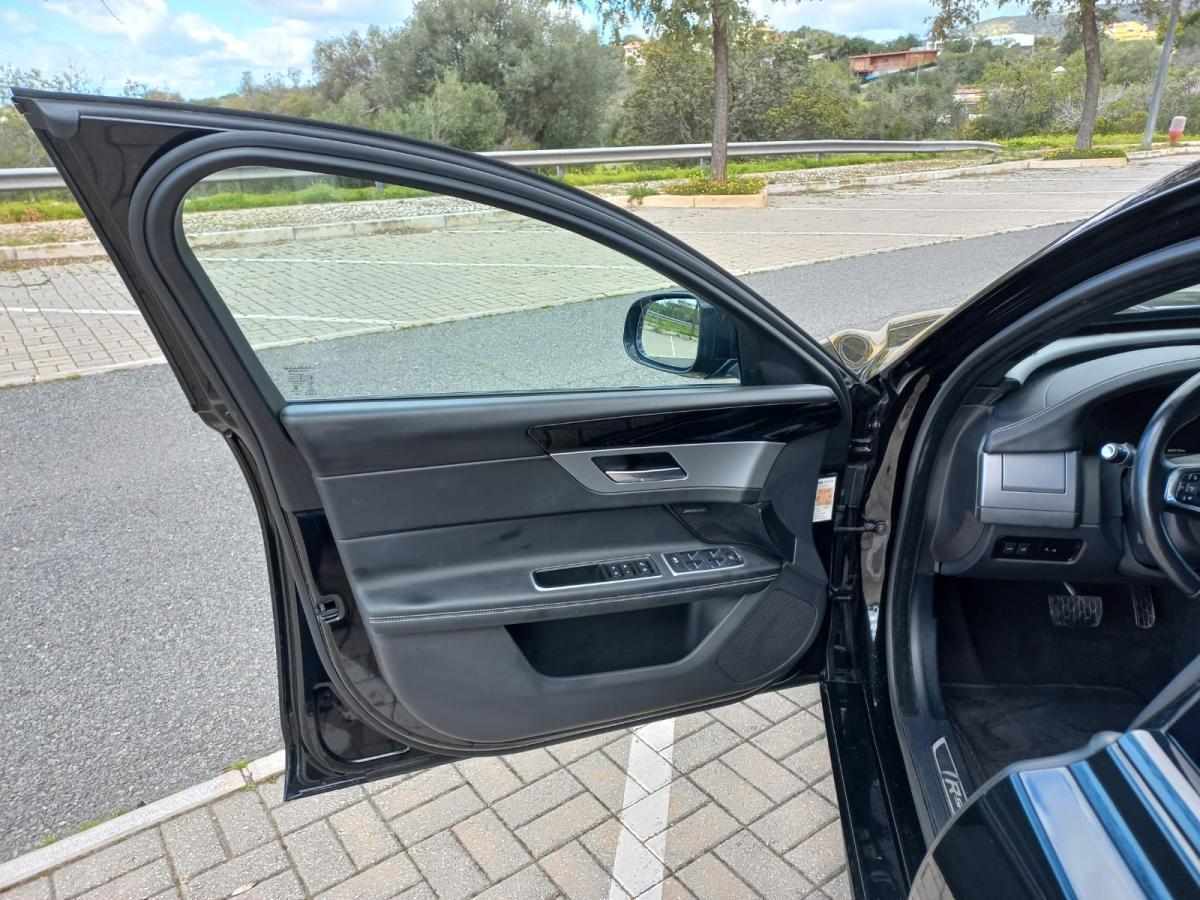 jaguar-xf-20d-2018-diesel-1999cc