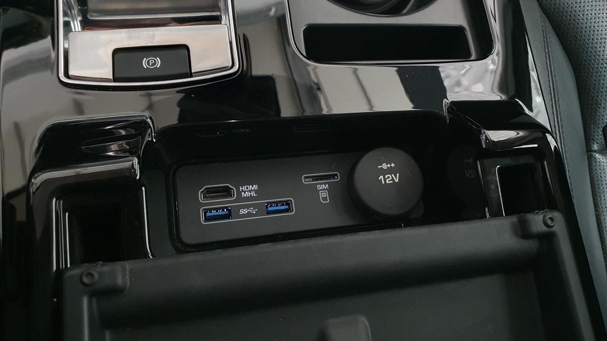 land-rover-discovery-2017-diesel-1999cc