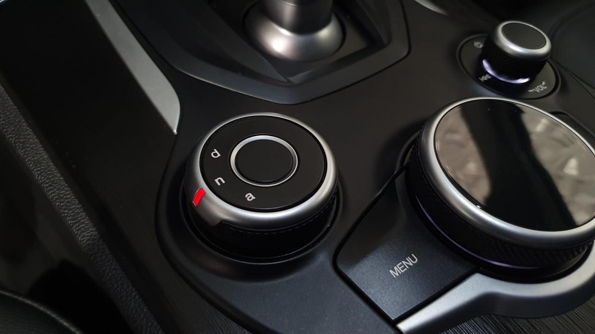 alfa-romeo-stelvio-2019-diesel-2143cc