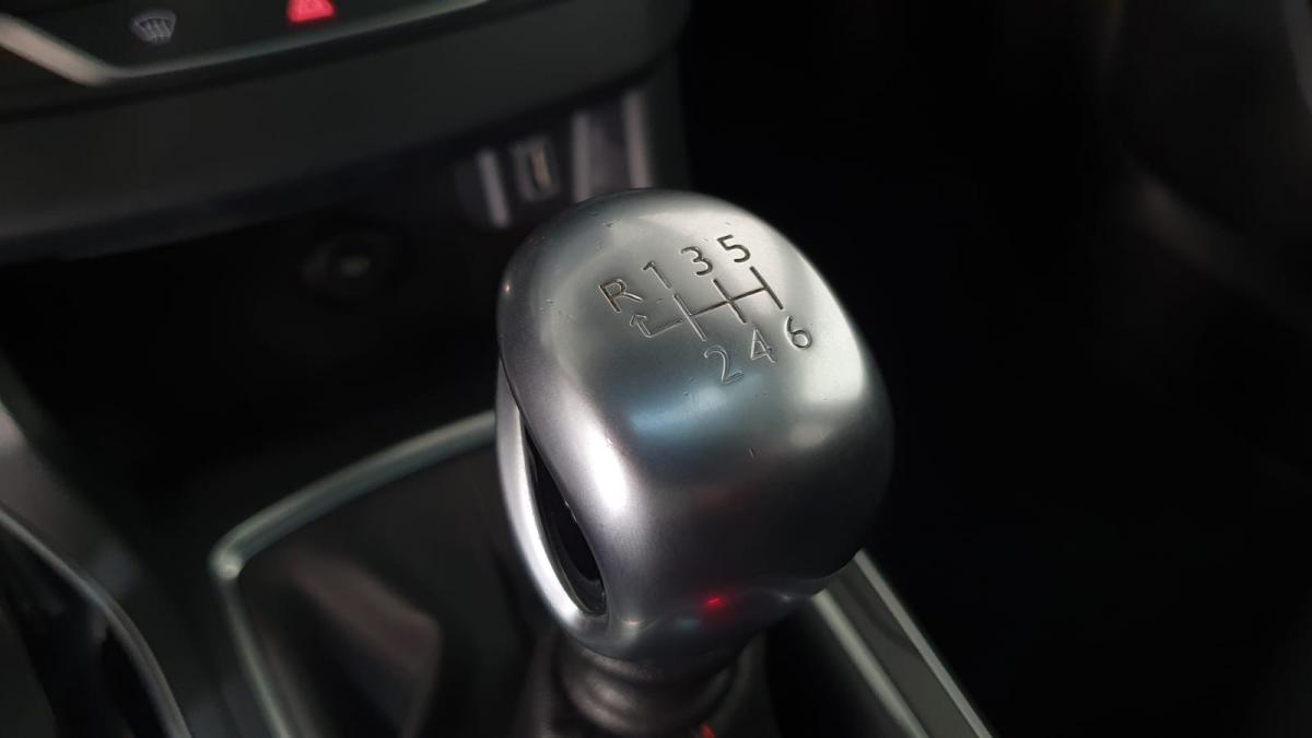 peugeot-308-sw-2018-diesel-1499cc