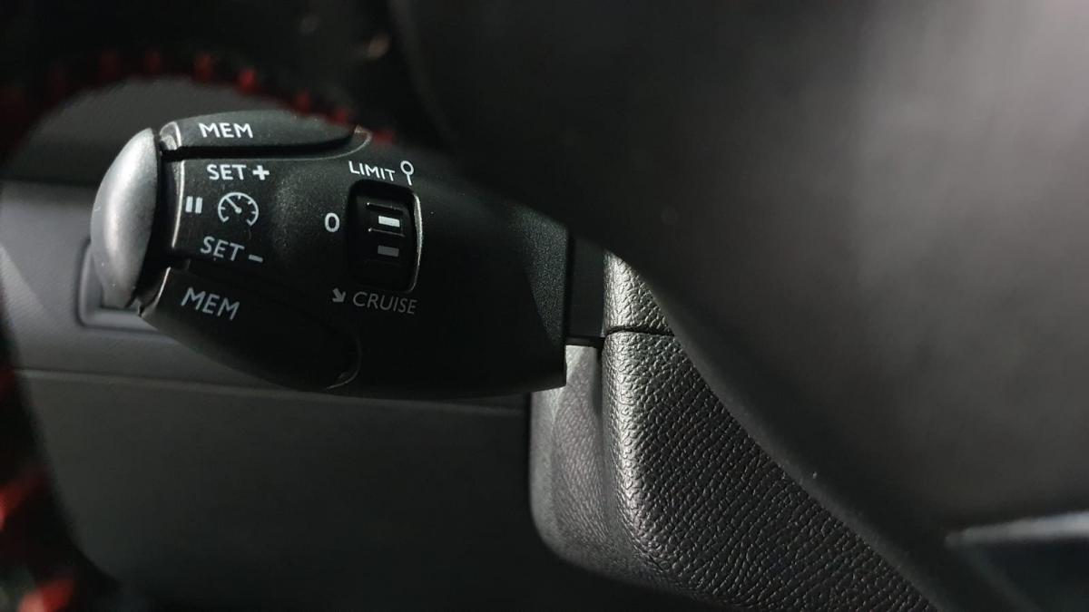 peugeot-308-sw-2018-diesel-1499cc