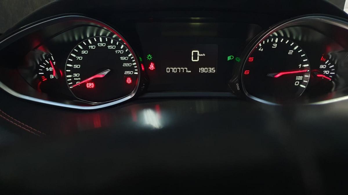 peugeot-308-sw-2018-diesel-1499cc