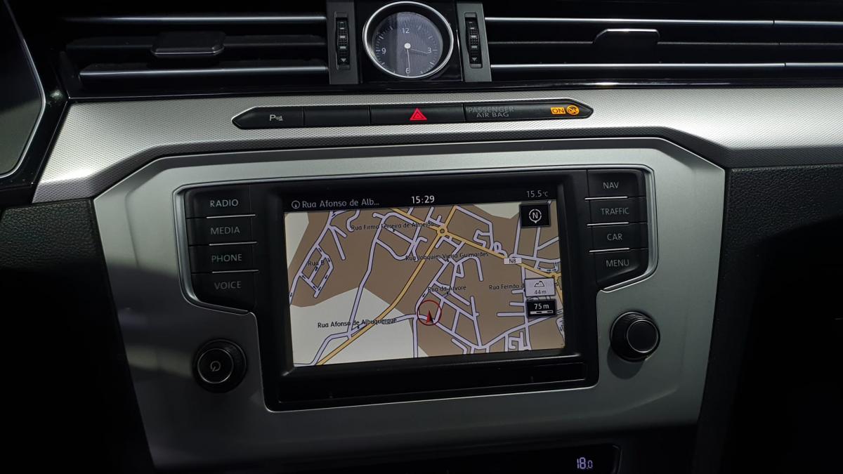 volkswagen-passat-variant-2015-diesel-1598cc