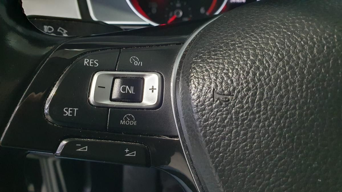 volkswagen-passat-variant-2015-diesel-1598cc