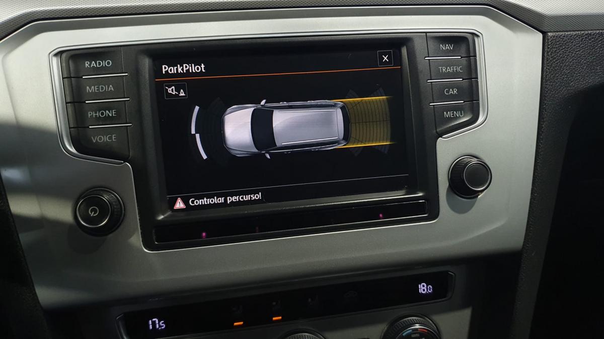 volkswagen-passat-variant-2015-diesel-1598cc