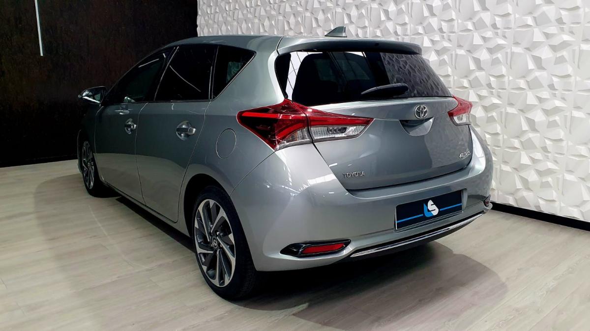 toyota-auris-2016-diesel-1364cc