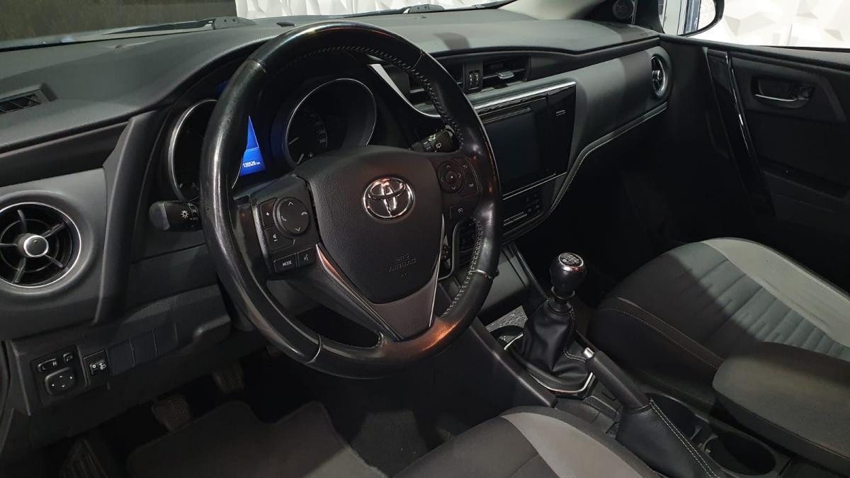toyota-auris-2016-diesel-1364cc