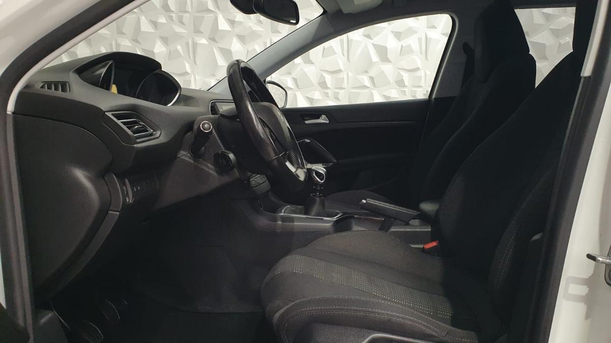 peugeot-308-sw-2015-diesel-1560cc