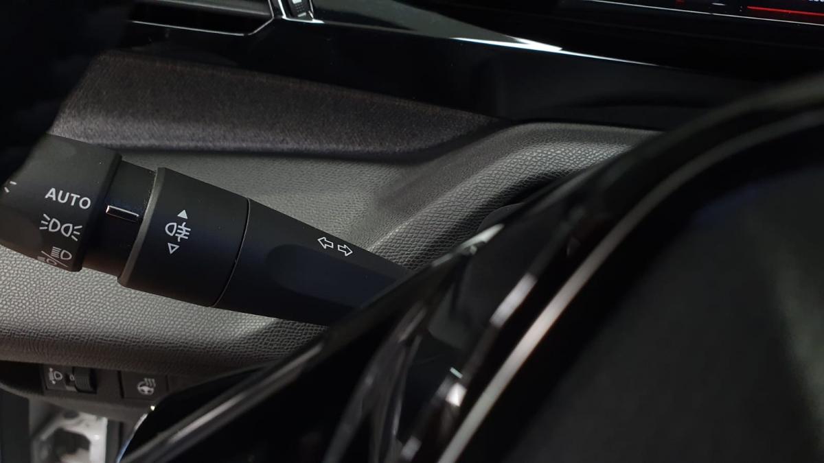 peugeot-308-sw-2025-diesel-1499cc