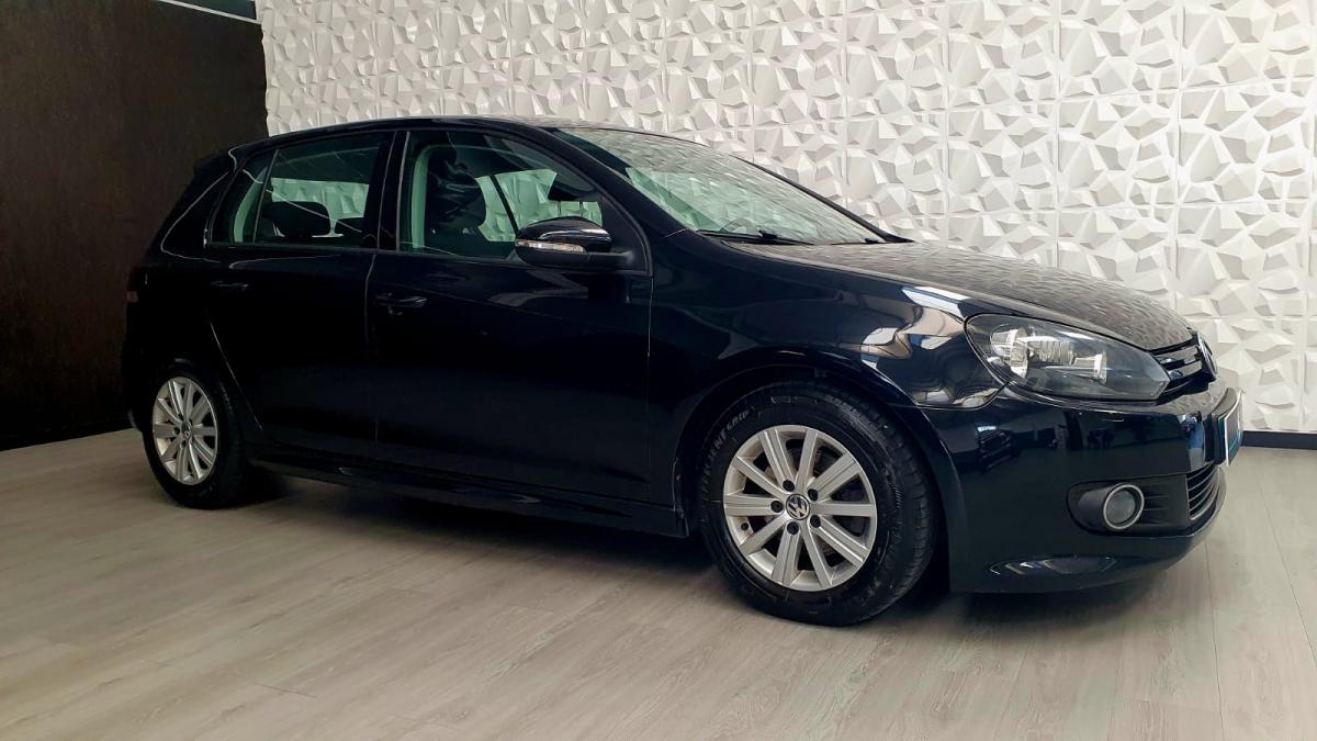 volkswagen-golf-2010-diesel-1598cc
