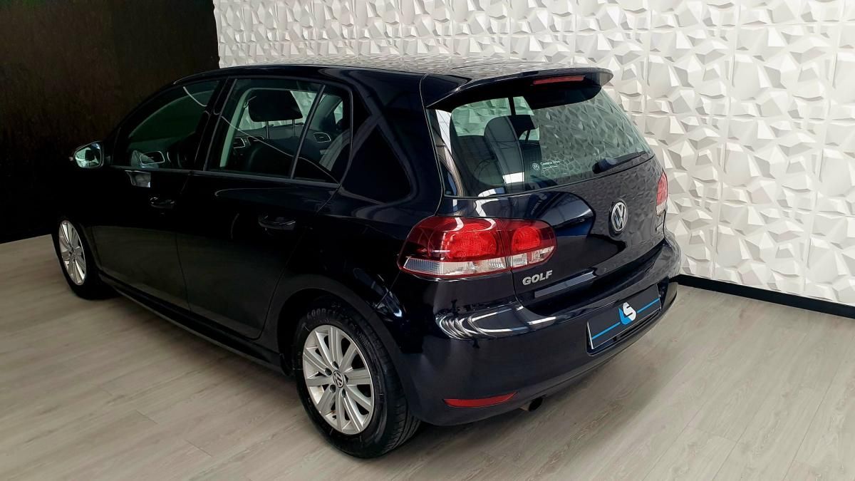 volkswagen-golf-2010-diesel-1598cc
