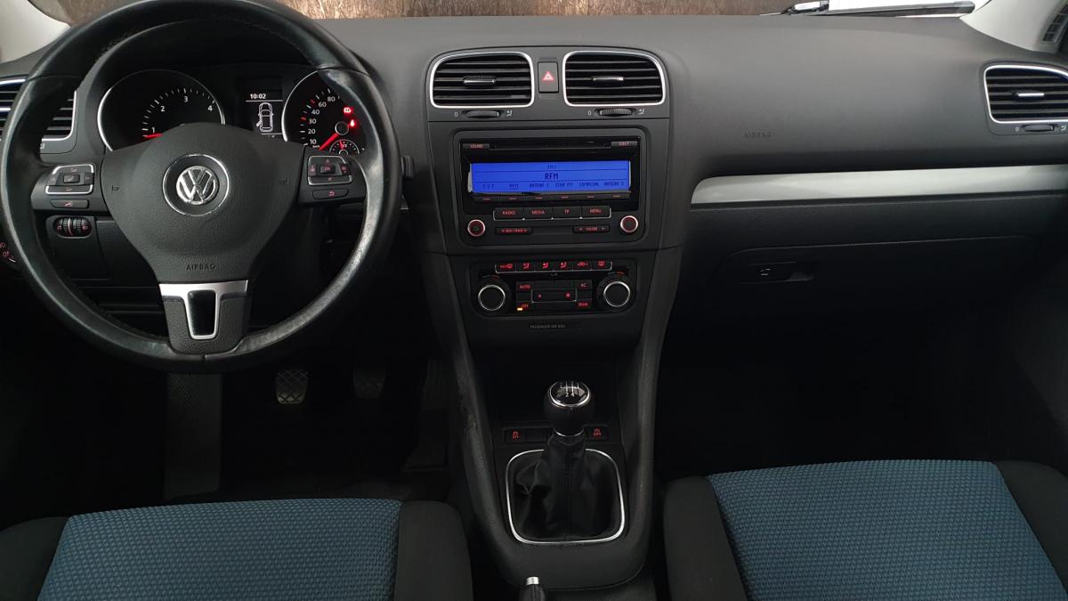 volkswagen-golf-2010-diesel-1598cc