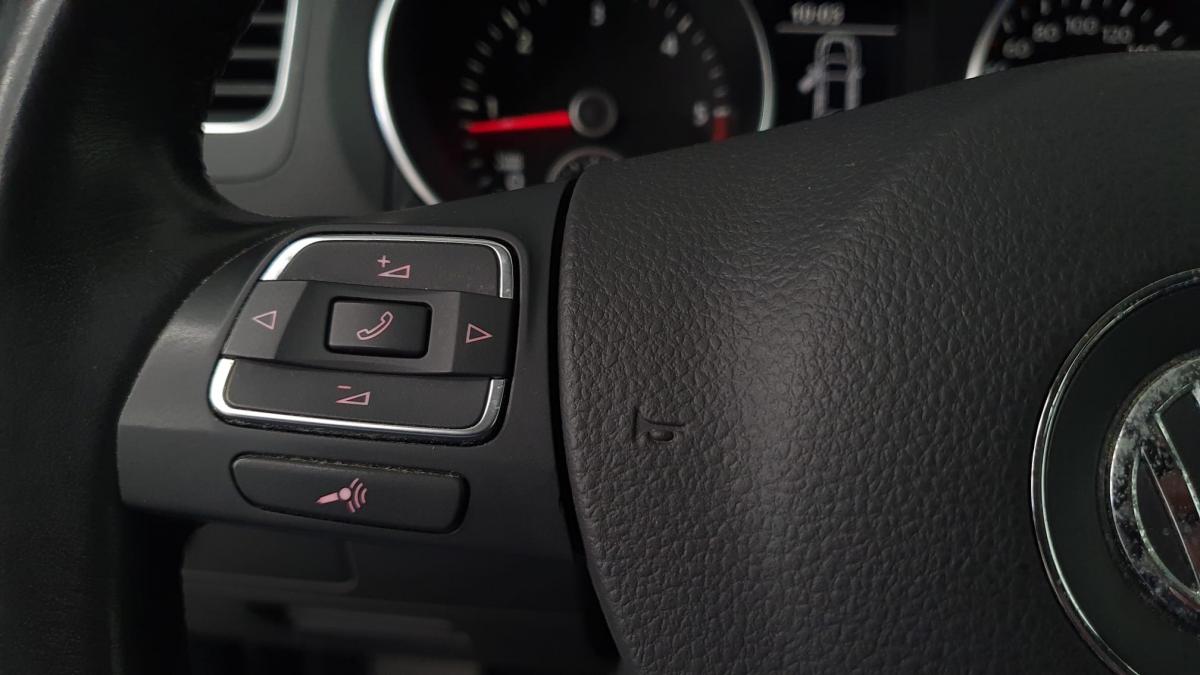 volkswagen-golf-2010-diesel-1598cc