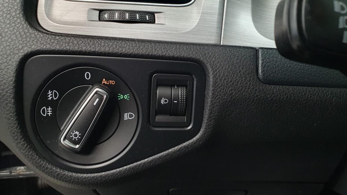 volkswagen-golf-2014-diesel-1598cc