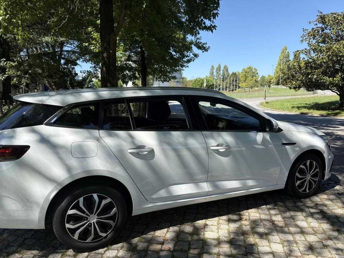 renault-megane-2022-diesel-1461cc