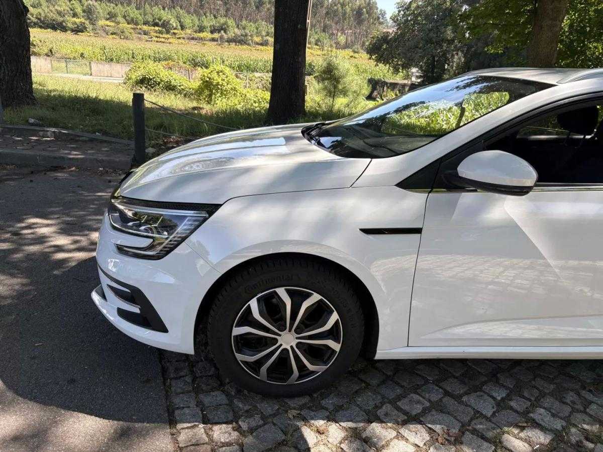 renault-megane-2022-diesel-1461cc