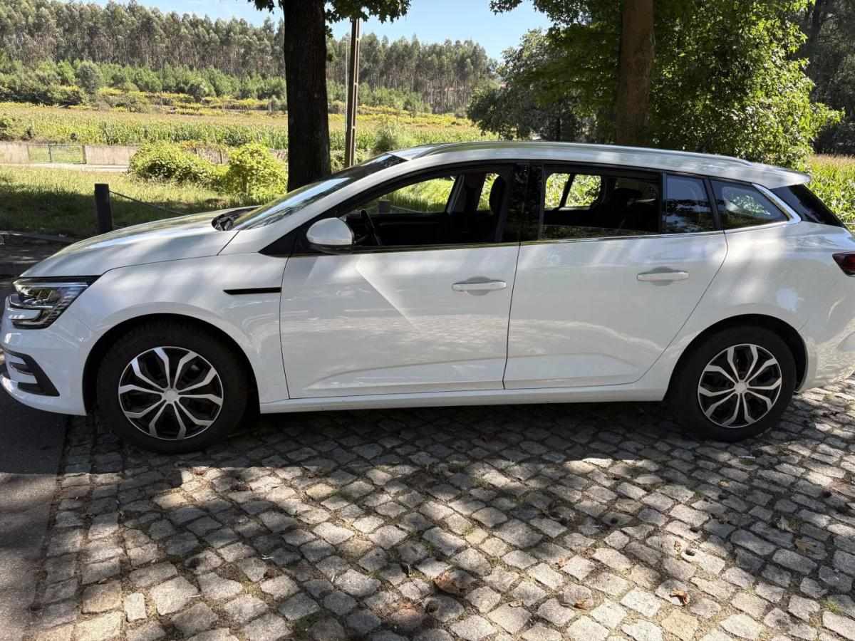 renault-megane-2022-diesel-1461cc
