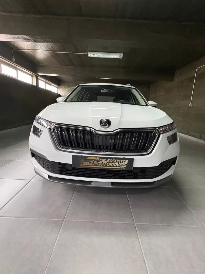 skoda-kamiq-2023-gasolina-999cc