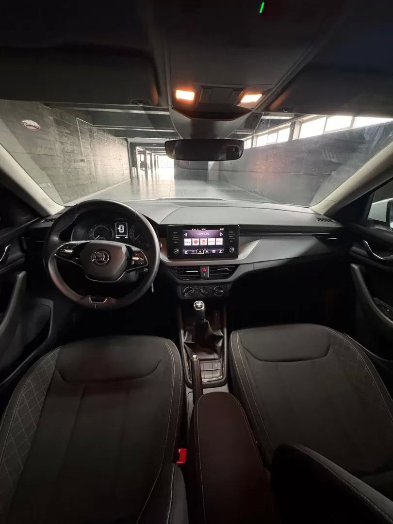 skoda-kamiq-2023-gasolina-999cc