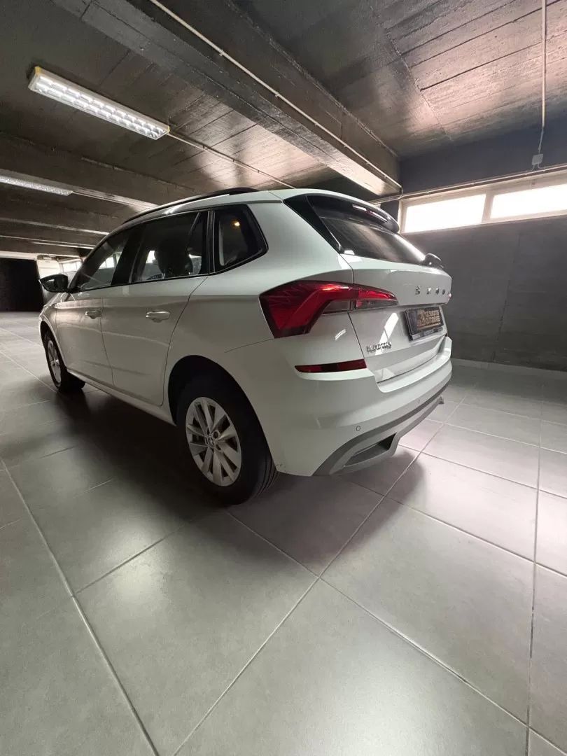 skoda-kamiq-2023-gasolina-999cc